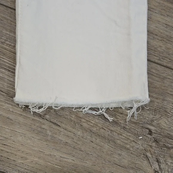 GAP High Waist Cheeky Cream Denim Jeans With Raw Hem - Picture 7 of 12